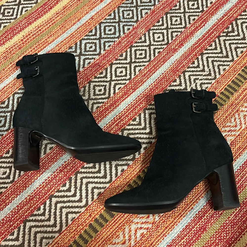 Aquatalia $495 Dottie Black Suede Buckle Bootie size 6.5